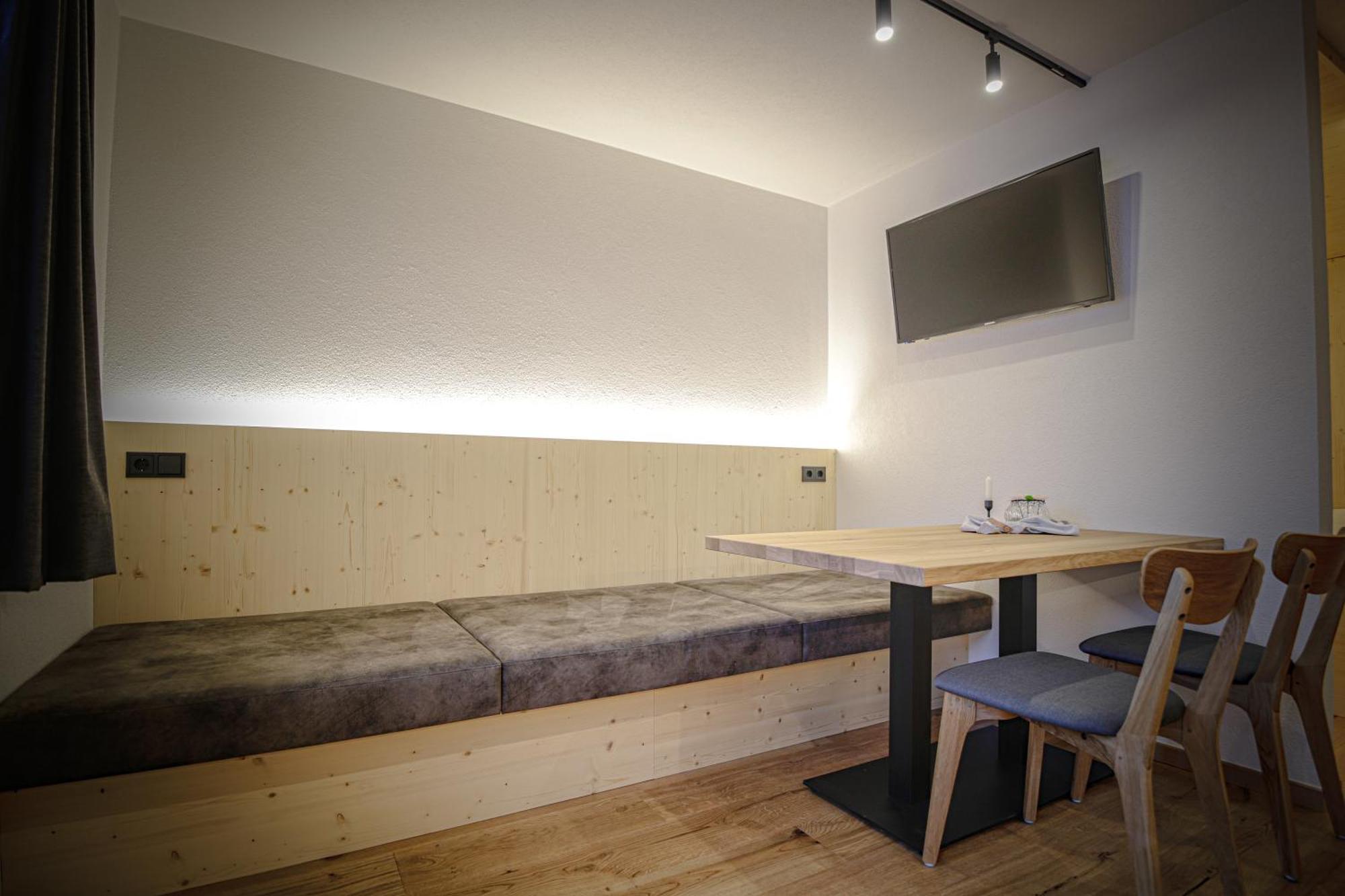 Wolf Apartments Padaun Vals 外观 照片
