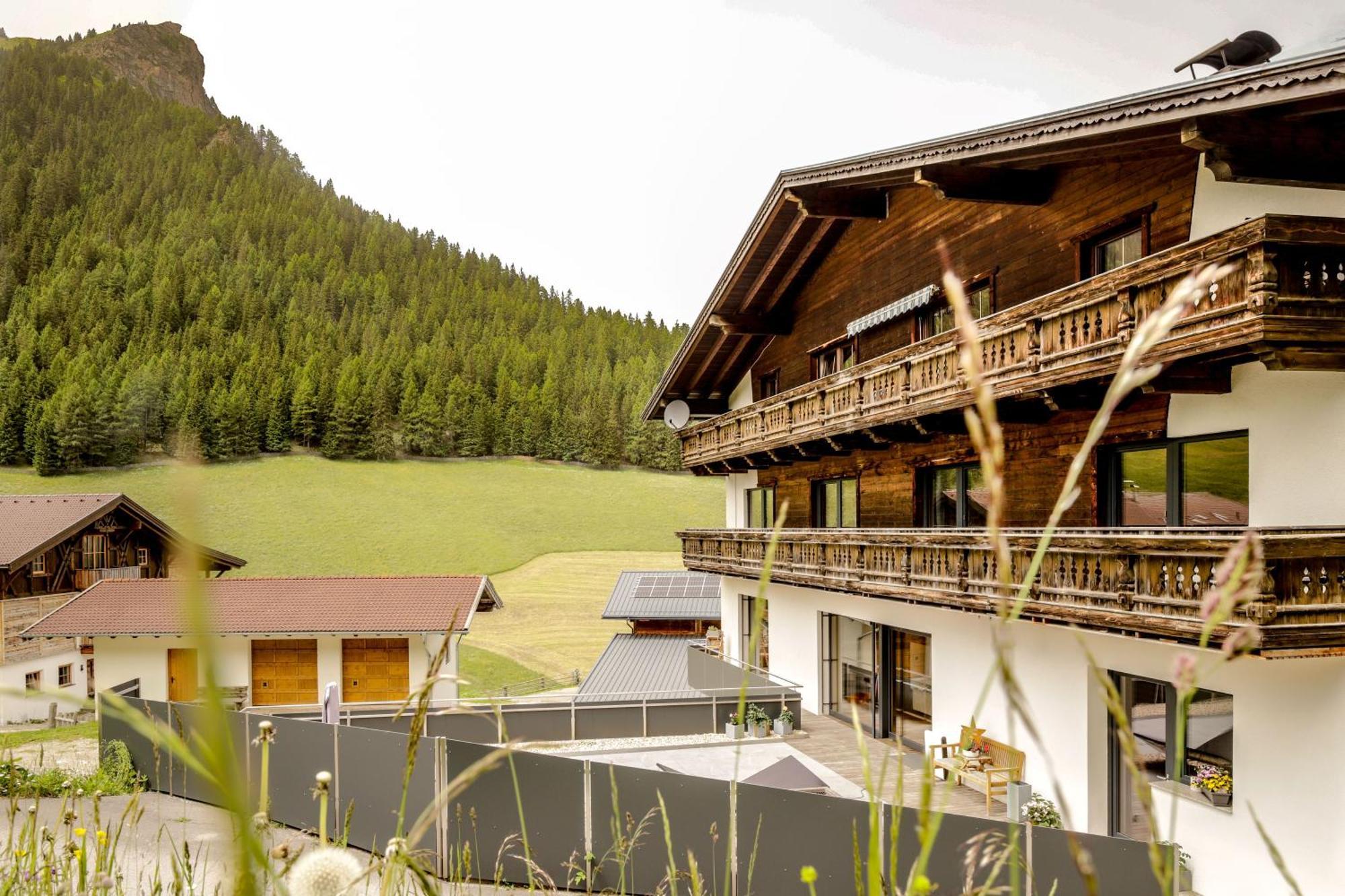 Wolf Apartments Padaun Vals 外观 照片